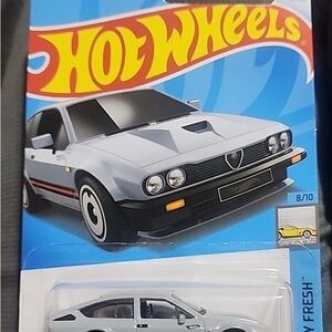Mattel Hot Wheels Silver Toy Car